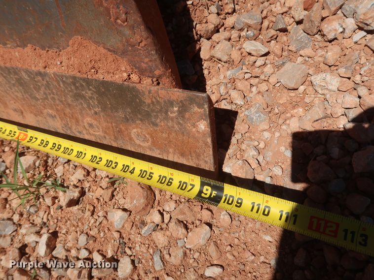 image for item DH0926 2010 Komatsu D39EX-22  dozer