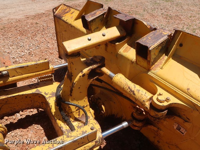 image for item DH0926 2010 Komatsu D39EX-22  dozer