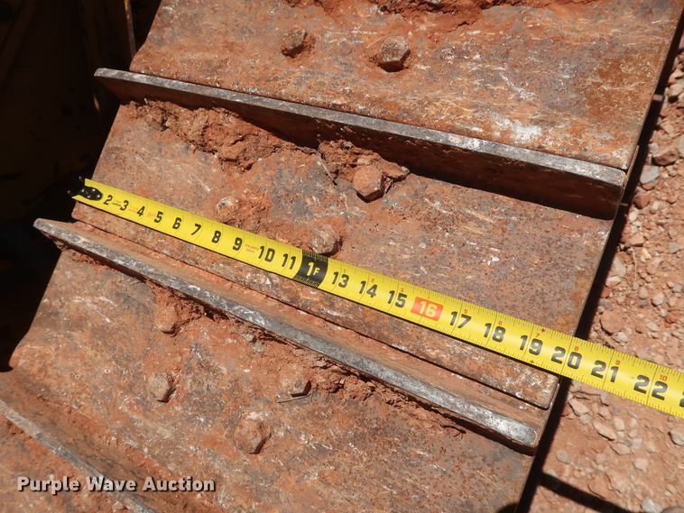 image for item DH0926 2010 Komatsu D39EX-22  dozer