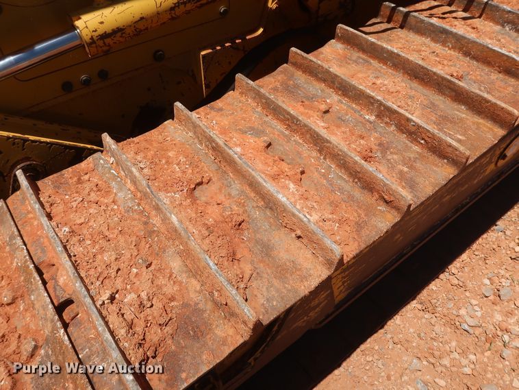 image for item DH0926 2010 Komatsu D39EX-22  dozer