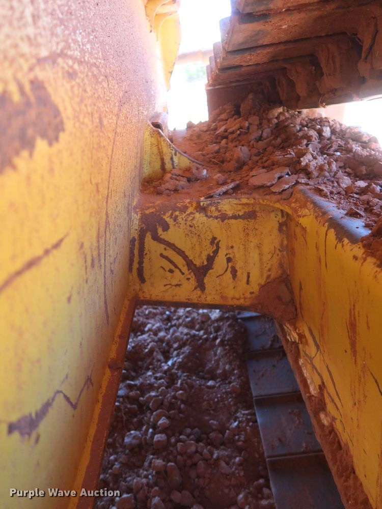 image for item DH0926 2010 Komatsu D39EX-22  dozer