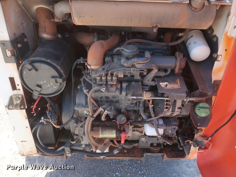 image for item DH0934 2011 Bobcat S205  skid steer loader