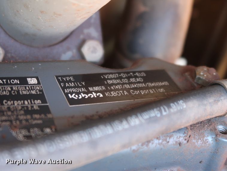 image for item DH0935 2011 Bobcat S205  skid steer loader