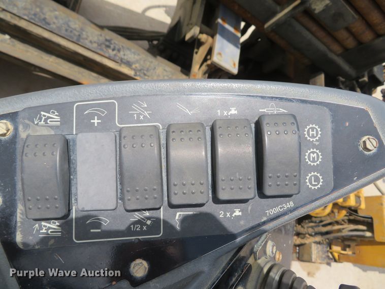 image for item DH1000 2013 Vermeer D24X40 Series II Navigator  directional boring unit