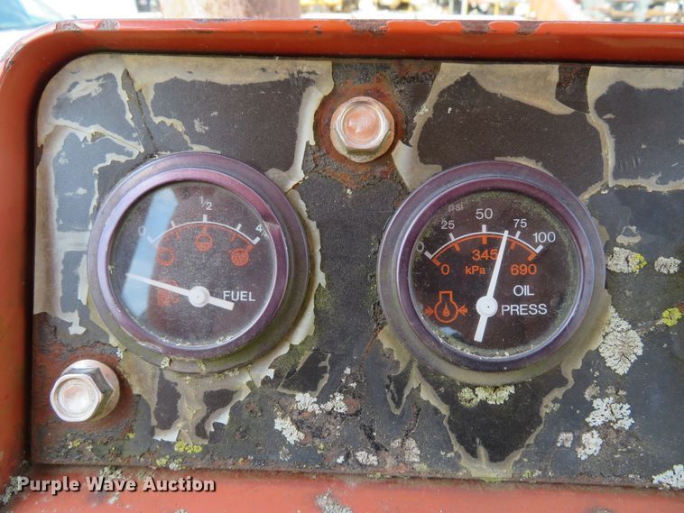 image for item DH1009 1993 Ditch Witch HT100  crawler cable plow