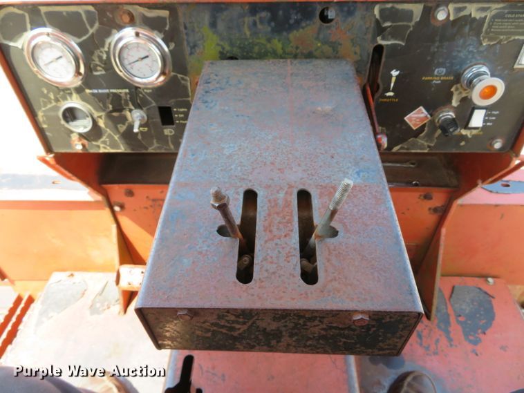 image for item DH1009 1993 Ditch Witch HT100  crawler cable plow