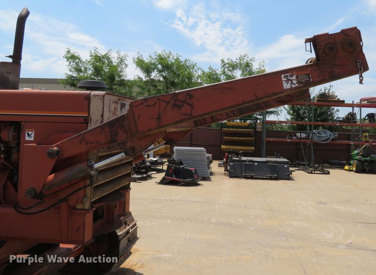 image for item DH1009 1993 Ditch Witch HT100  crawler cable plow