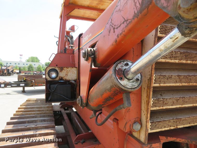 image for item DH1009 1993 Ditch Witch HT100  crawler cable plow