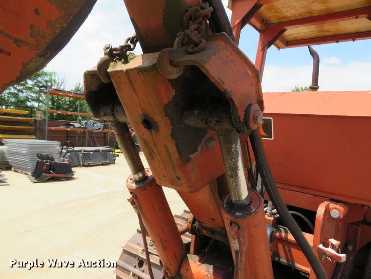 image for item DH1009 1993 Ditch Witch HT100  crawler cable plow
