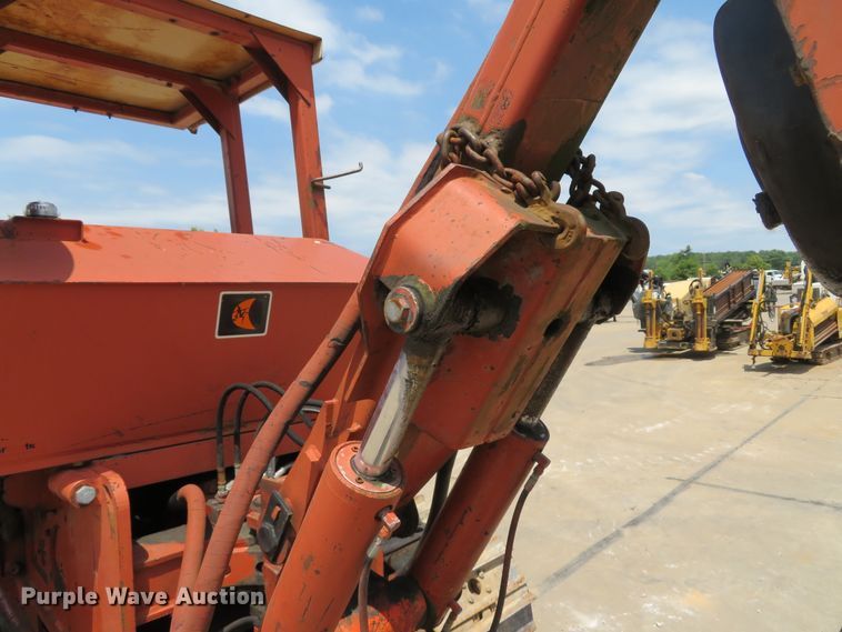 image for item DH1009 1993 Ditch Witch HT100  crawler cable plow