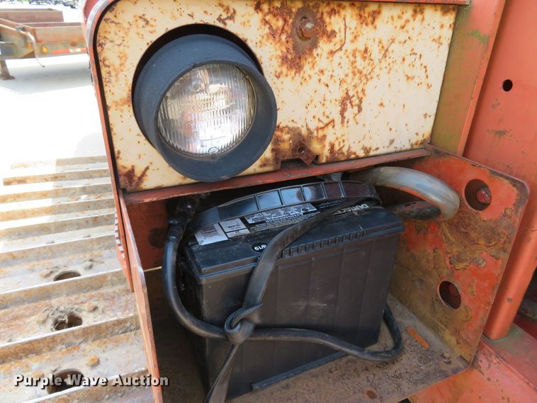 image for item DH1009 1993 Ditch Witch HT100  crawler cable plow