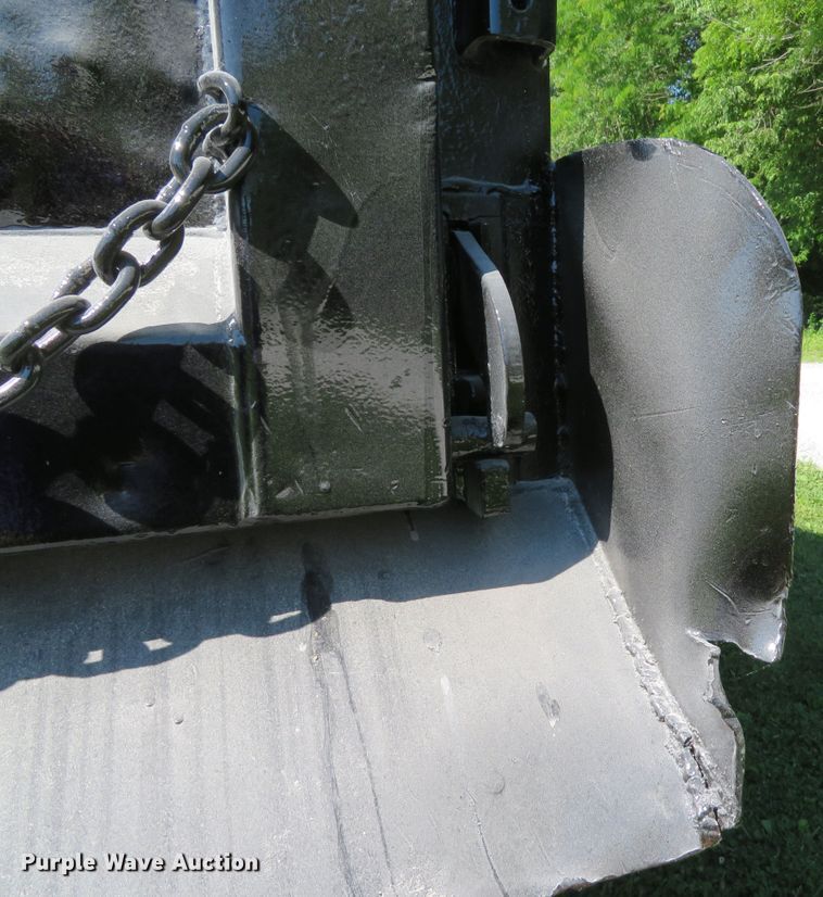 image for item DH1032 1991 Ford L8000  dump truck