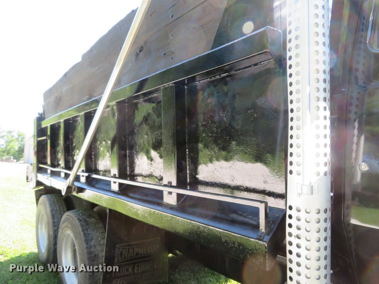 image for item DH1032 1991 Ford L8000  dump truck