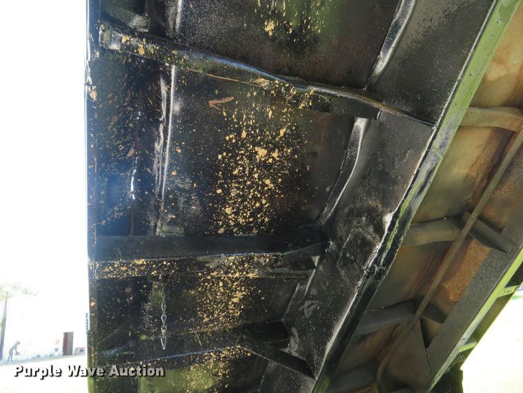 image for item DH1032 1991 Ford L8000  dump truck