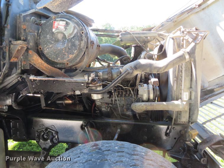 image for item DH1032 1991 Ford L8000  dump truck