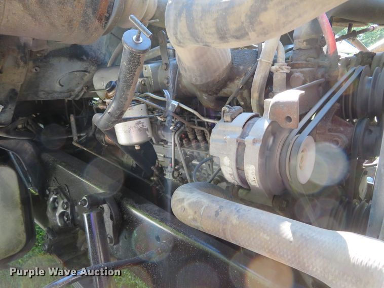 image for item DH1032 1991 Ford L8000  dump truck