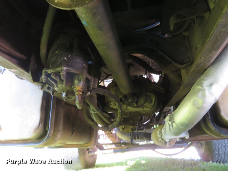 image for item DH1032 1991 Ford L8000  dump truck