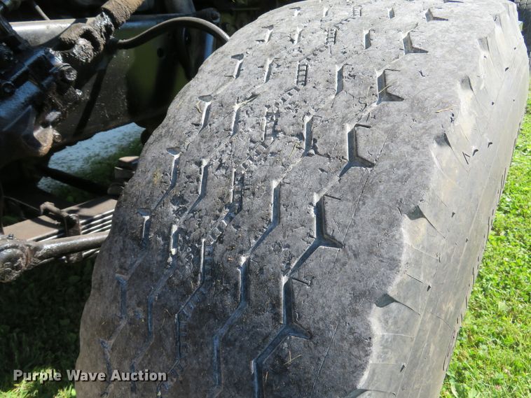 image for item DH1032 1991 Ford L8000  dump truck