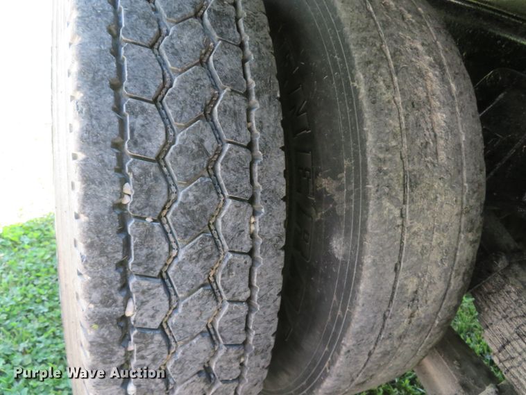 image for item DH1032 1991 Ford L8000  dump truck