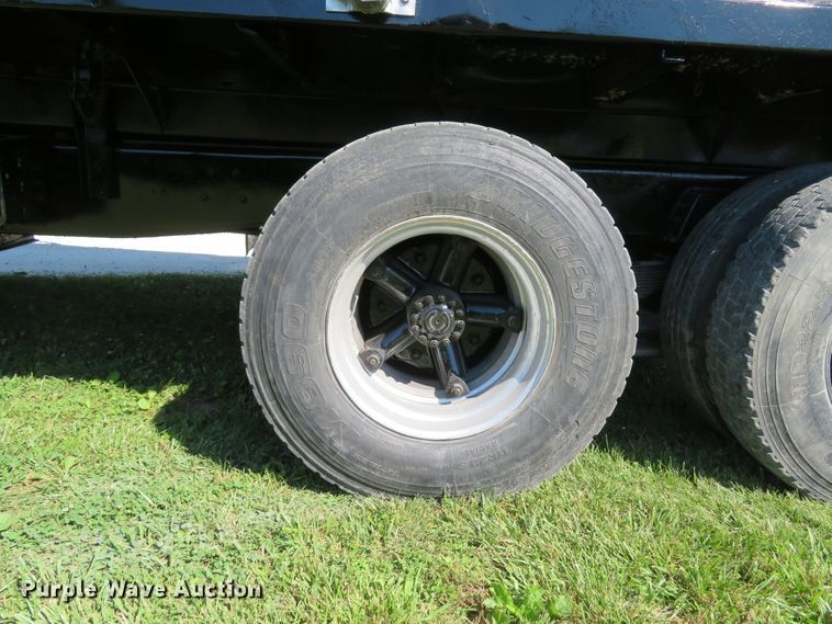 image for item DH1032 1991 Ford L8000  dump truck