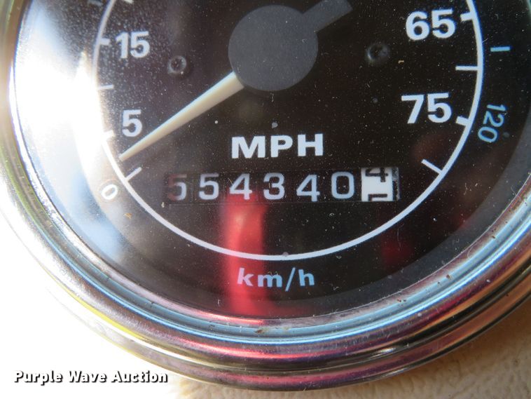 image for item DH1033 1994 Ford L8000  dump truck