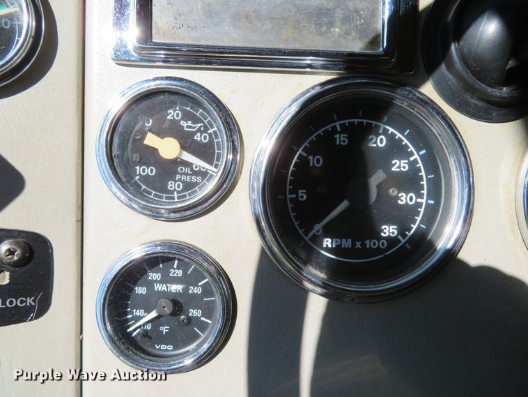 image for item DH1033 1994 Ford L8000  dump truck