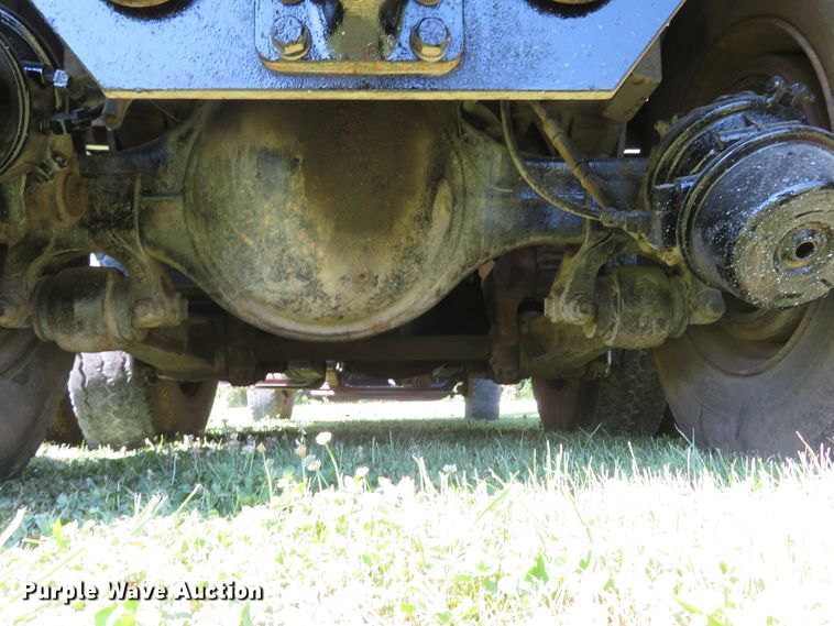 image for item DH1033 1994 Ford L8000  dump truck