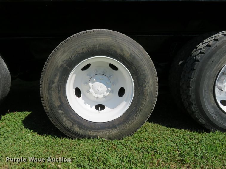 image for item DH1033 1994 Ford L8000  dump truck