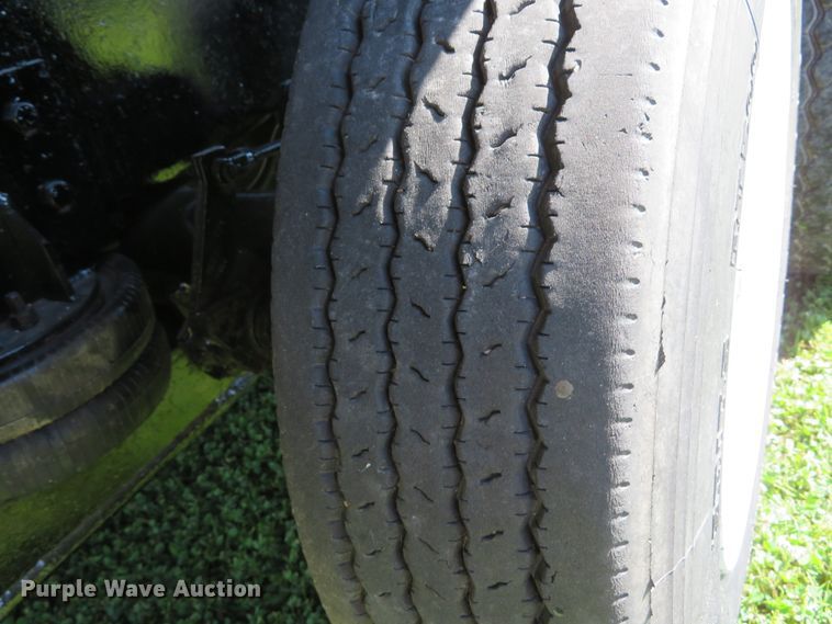 image for item DH1033 1994 Ford L8000  dump truck