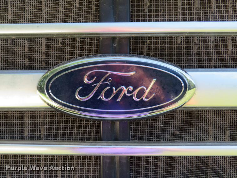 image for item DH1033 1994 Ford L8000  dump truck