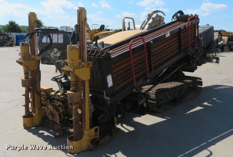 image for item DH1048 2006 Vermeer D24X40 Series II Navigator  directional boring unit