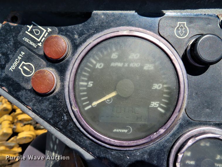 image for item DH1048 2006 Vermeer D24X40 Series II Navigator  directional boring unit