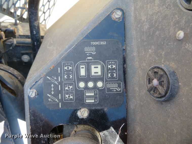 image for item DH1048 2006 Vermeer D24X40 Series II Navigator  directional boring unit