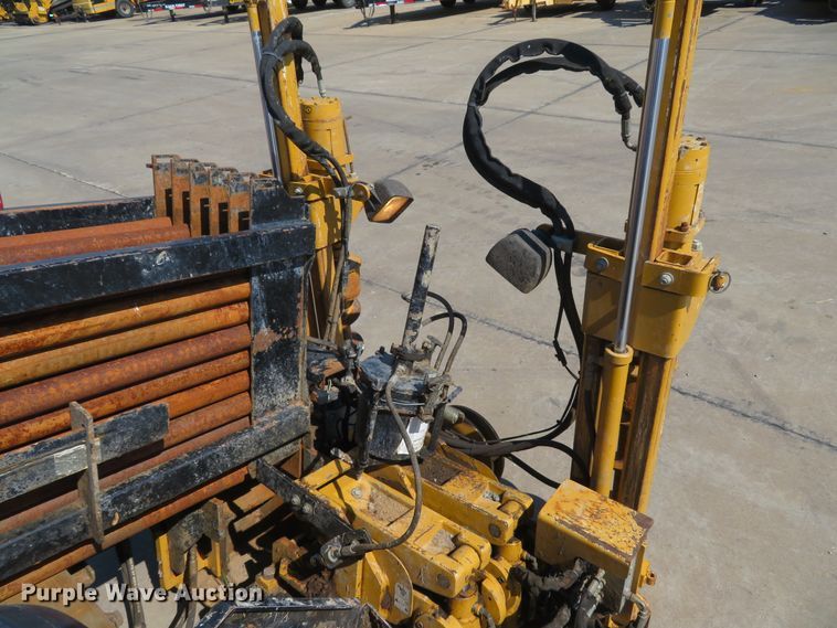 image for item DH1048 2006 Vermeer D24X40 Series II Navigator  directional boring unit