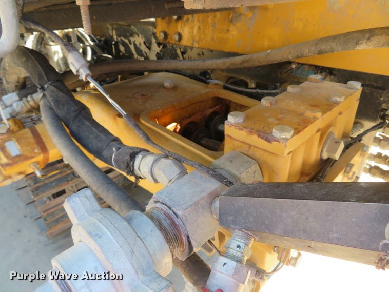 image for item DH1048 2006 Vermeer D24X40 Series II Navigator  directional boring unit