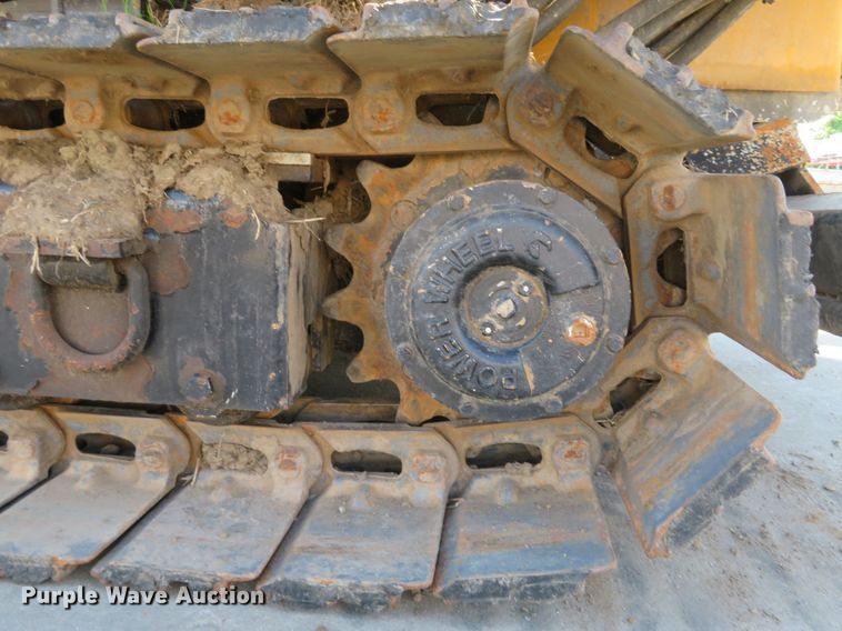 image for item DH1048 2006 Vermeer D24X40 Series II Navigator  directional boring unit