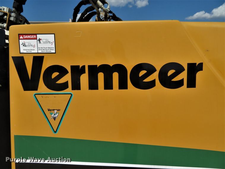 image for item DH1048 2006 Vermeer D24X40 Series II Navigator  directional boring unit