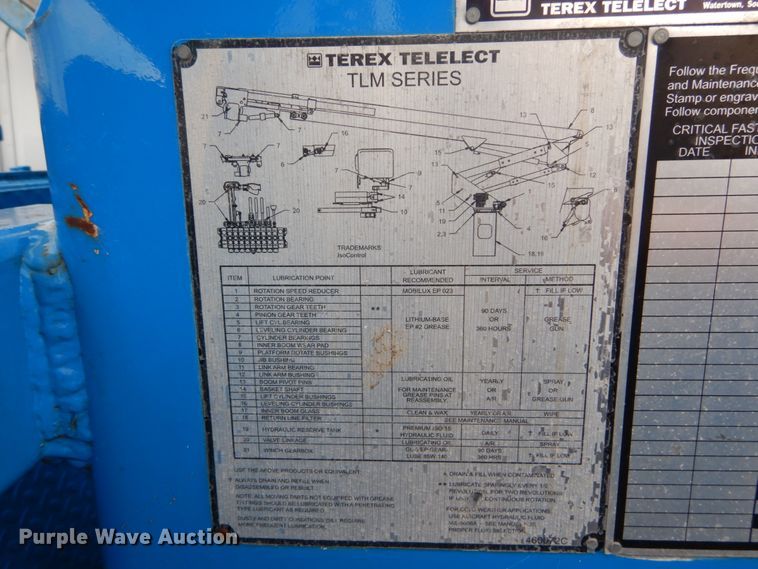 image for item DH5113 2011 International 7300SFA  bucket truck