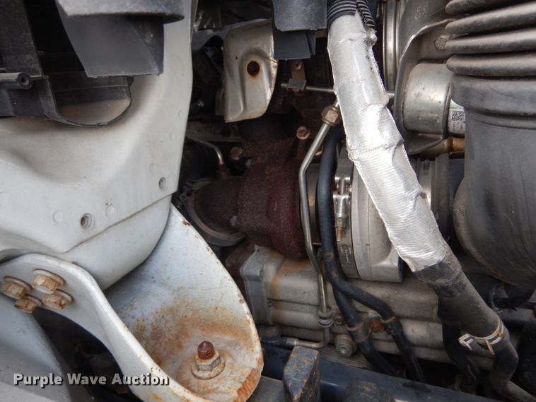 image for item DH5113 2011 International 7300SFA  bucket truck