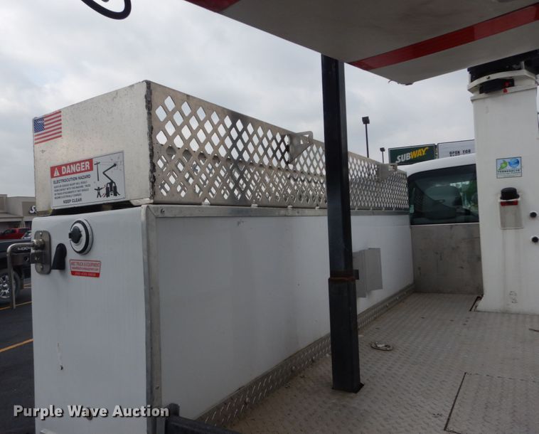 image for item DH5114 2014 Ford F450 Super Duty XL  bucket truck