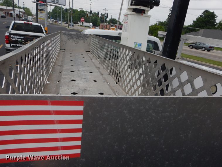 image for item DH5114 2014 Ford F450 Super Duty XL  bucket truck