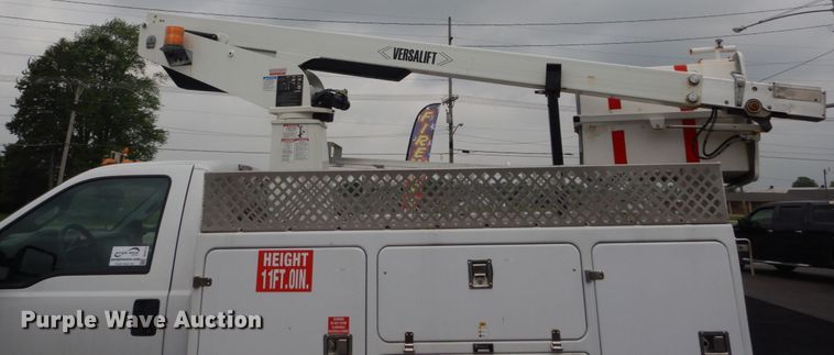 image for item DH5114 2014 Ford F450 Super Duty XL  bucket truck