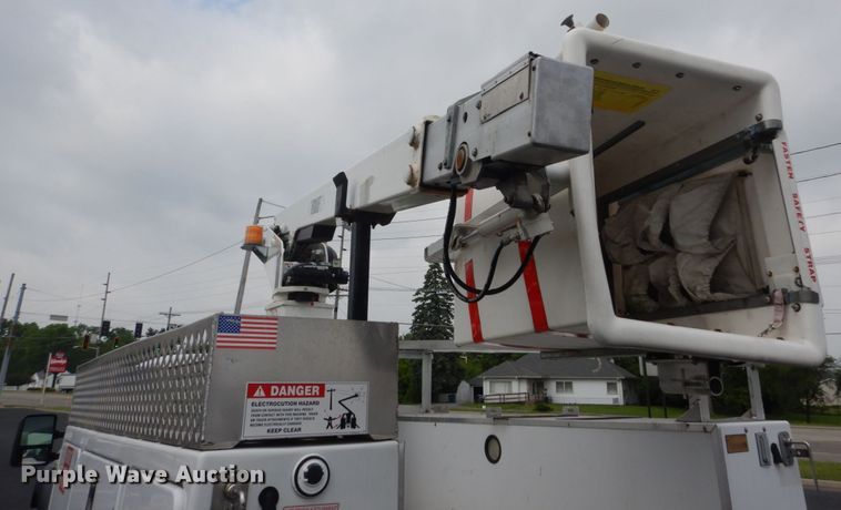 image for item DH5114 2014 Ford F450 Super Duty XL  bucket truck