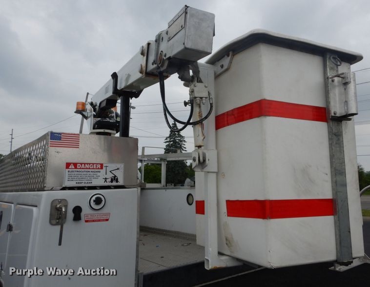 image for item DH5114 2014 Ford F450 Super Duty XL  bucket truck