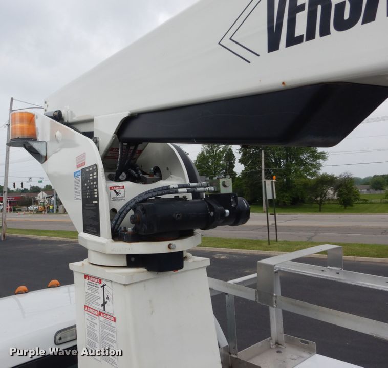 image for item DH5114 2014 Ford F450 Super Duty XL  bucket truck