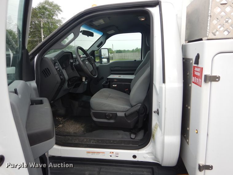 image for item DH5114 2014 Ford F450 Super Duty XL  bucket truck