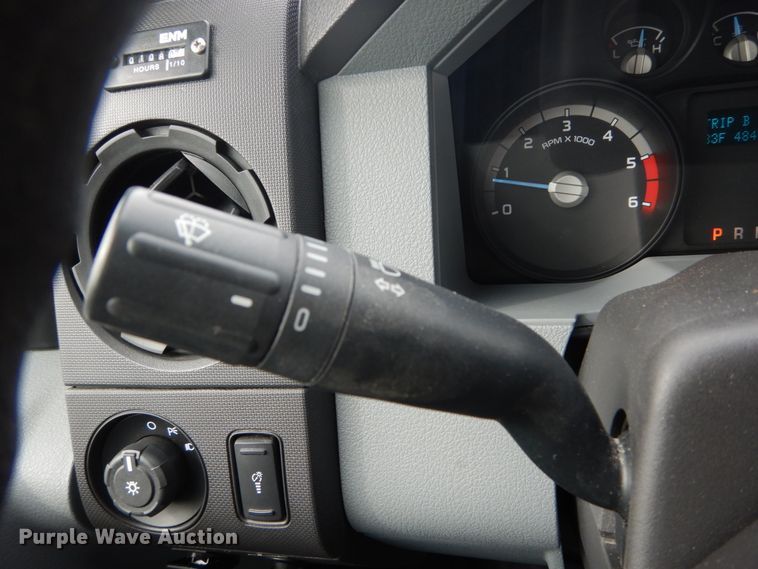 image for item DH5114 2014 Ford F450 Super Duty XL  bucket truck