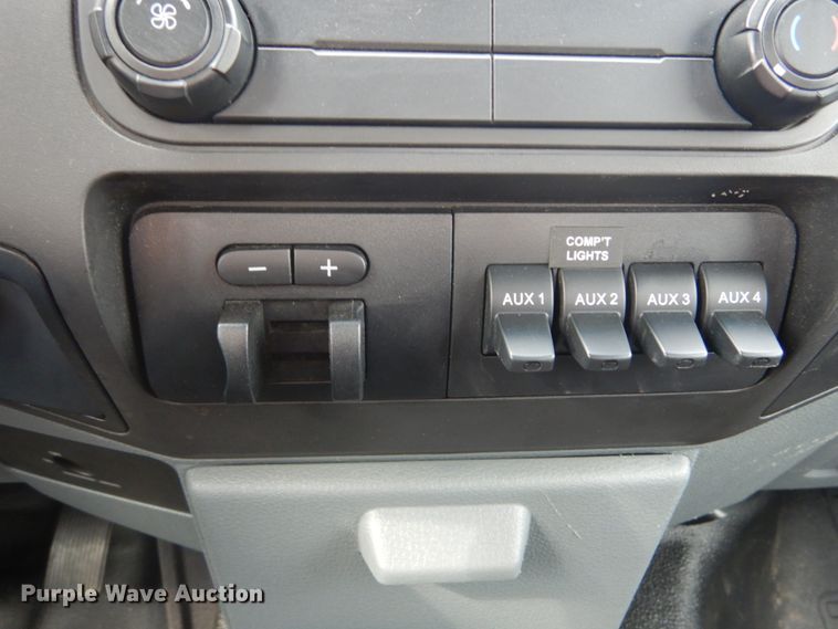 image for item DH5114 2014 Ford F450 Super Duty XL  bucket truck