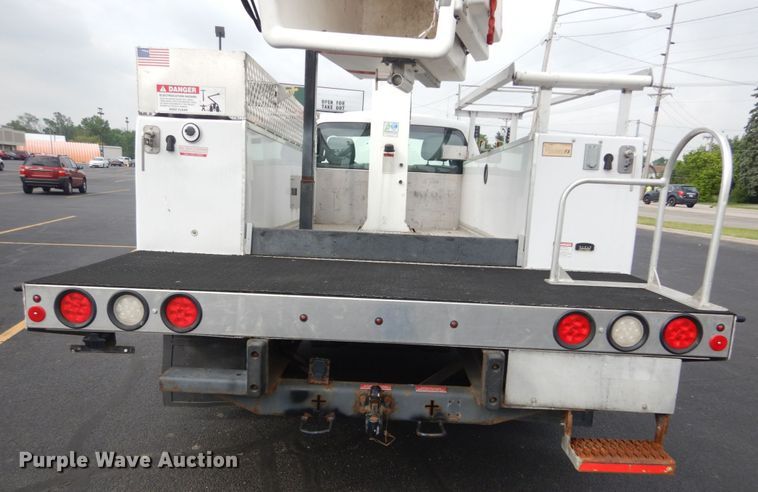 image for item DH5114 2014 Ford F450 Super Duty XL  bucket truck