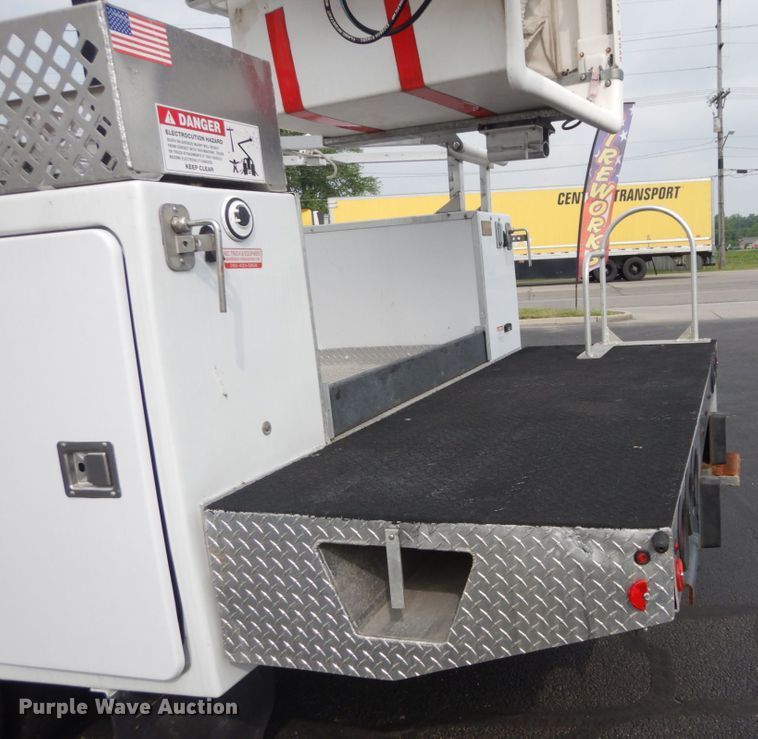 image for item DH5114 2014 Ford F450 Super Duty XL  bucket truck